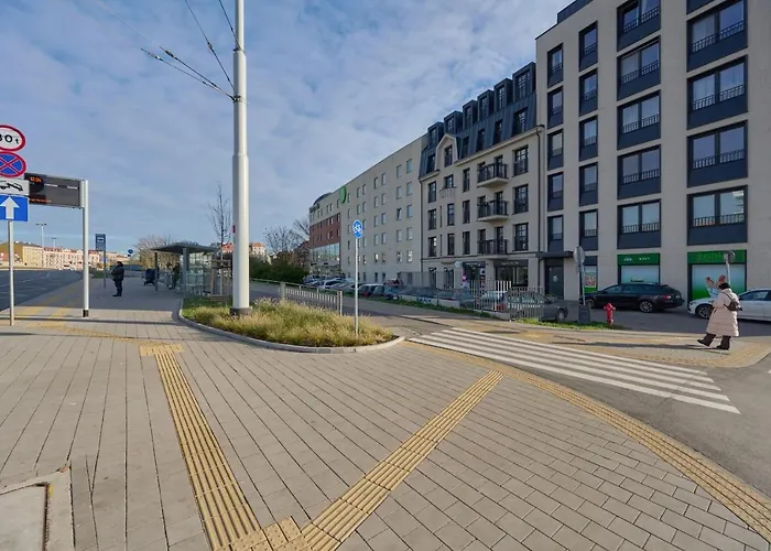Chique Apartment For A Big Family With 2 Parking Spaces By Noclegi Renters