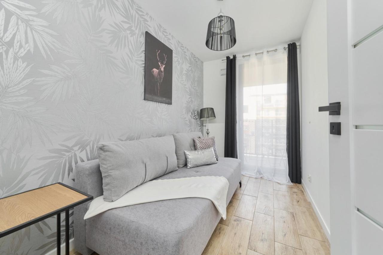 Chique For A Big Family With 2 Parking Spaces By Renters Wroclaw